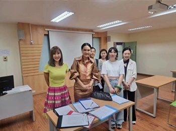นักศึกษาจีน
ปรึกษาดุษฎีนิพนธ์กับอาจารย์ที่ปรึกษา
