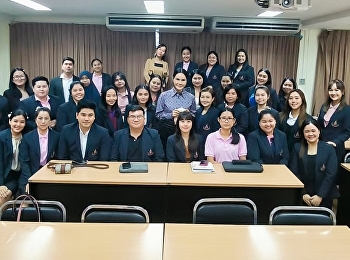On Saturday, July 13, 2024 Thai
students, master's degree, class 29
Present the garland and ask for
blessings from the Program Chair of the
Educational Administration program.
Graduate School Suan Sunandha Rajabhat
University